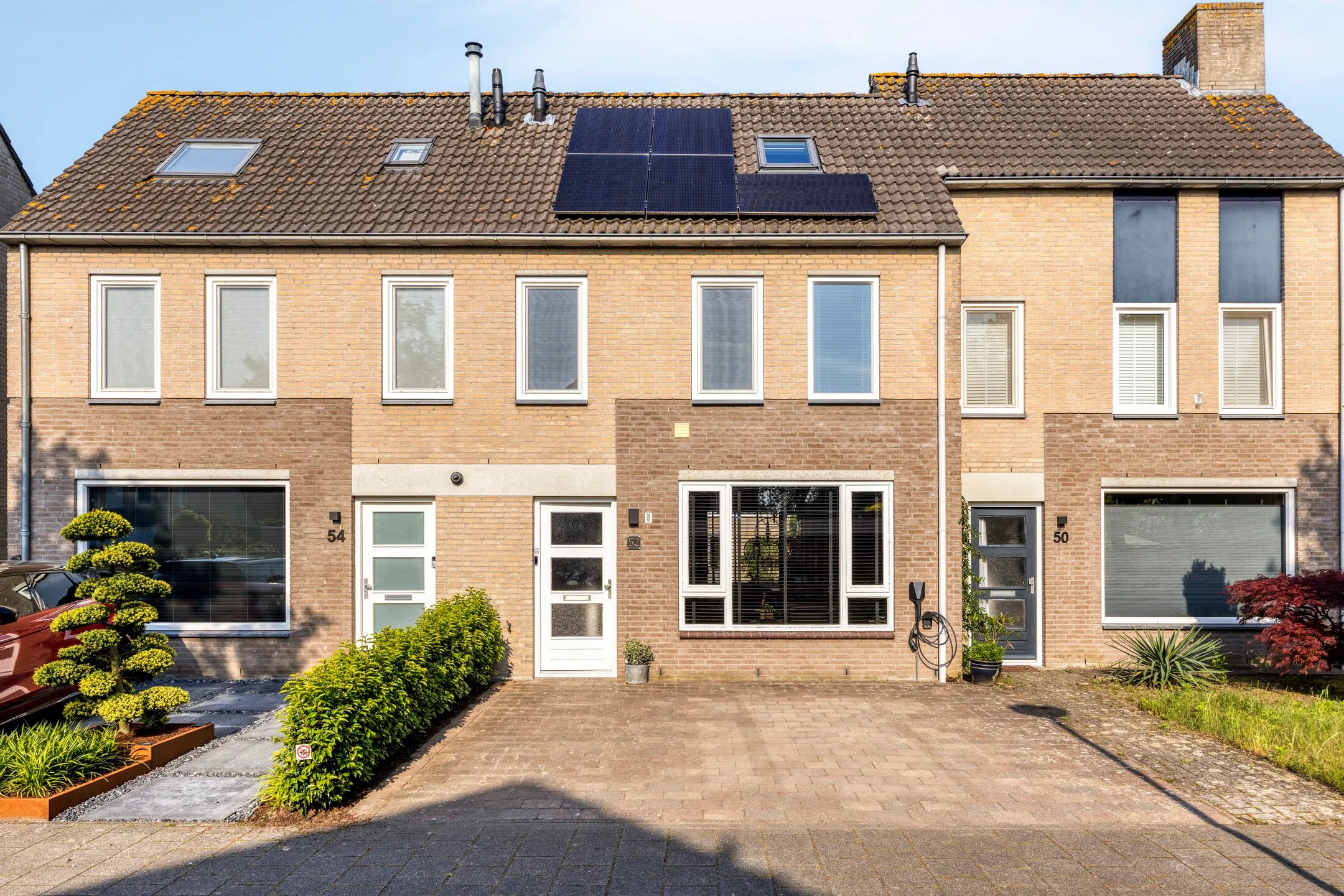 Tussenwoning Rhônelaan 52 in Son en Breugel