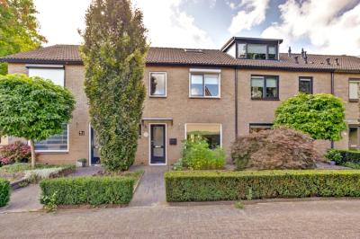 Eengezinswoning, tussenwoning Prins Alexandererf 10 in Nunspeet