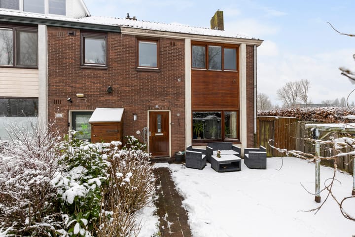 Hoekwoning Nieuwendammerdijk 518 in Amsterdam