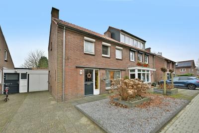 2-onder-1-kapwoning Wethouder Tra Plein 19 in Goirle