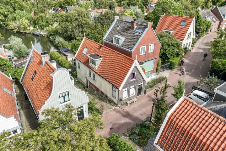 Vrijstaande woning (dijkwoning) Nieuwendammerdijk 241 in Amsterdam
