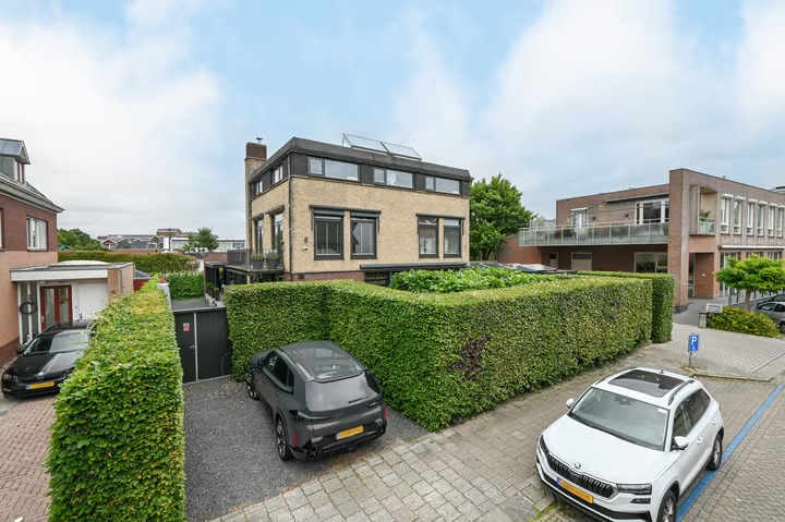 Vrijstaande woning Raadhuislaan 4 in Mijdrecht