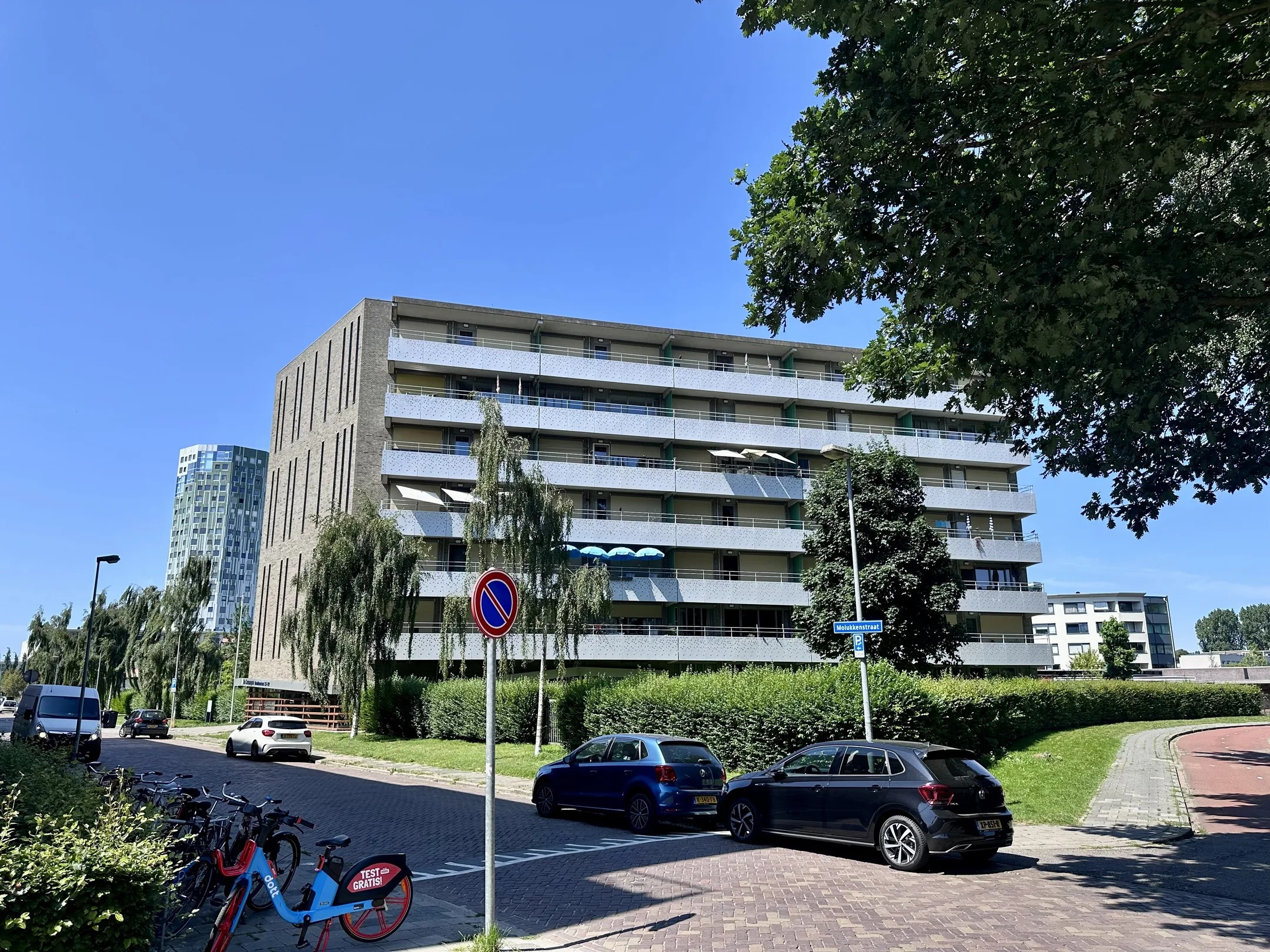 Portiekflat Molukkenstraat 183 in Groningen