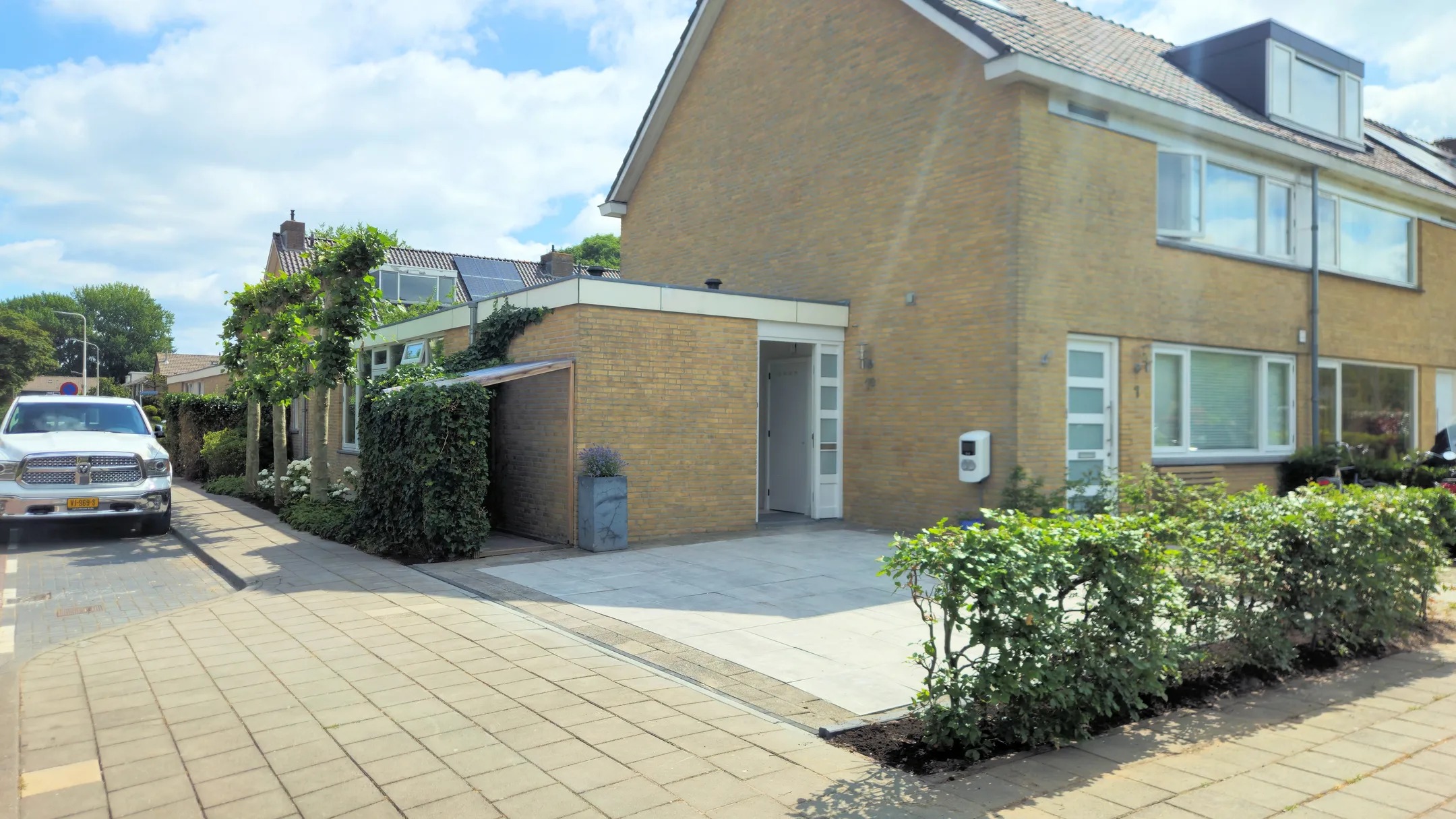 Geschakelde woning Hellendaalstraat 1 A in Aalsmeer