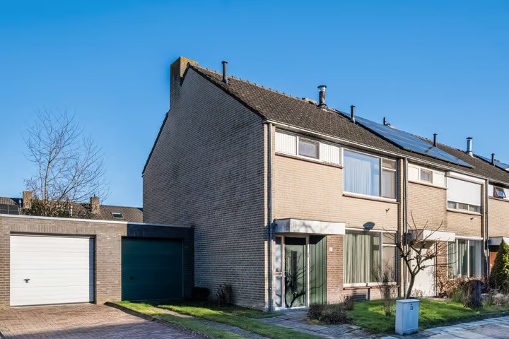 Hoekwoning Barbaradal 12 in Valkenswaard