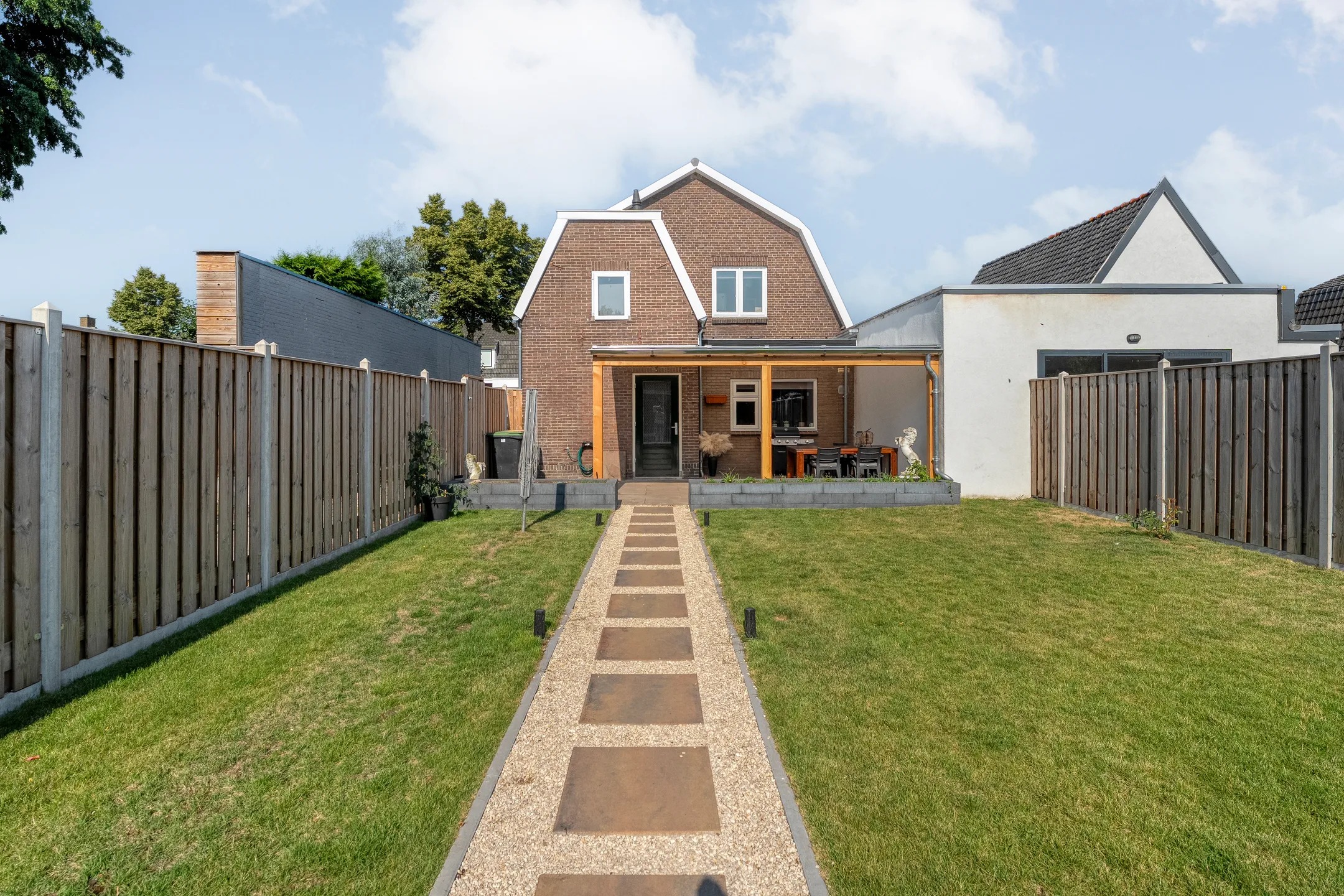 Geschakelde woning Rijksstraatweg 76 in Olst
