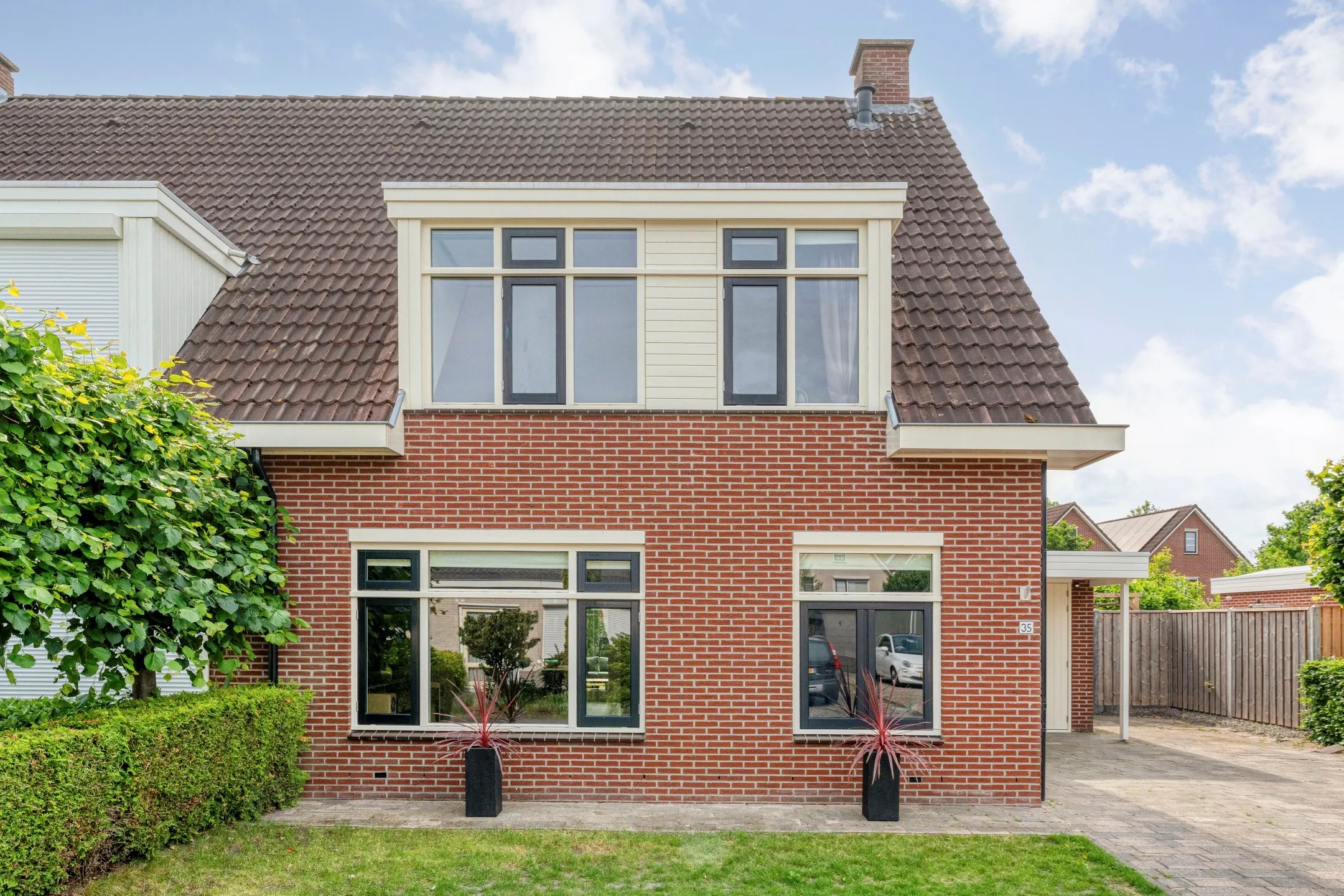 2-onder-1-kapwoning Malachietdreef 35 in Emmen