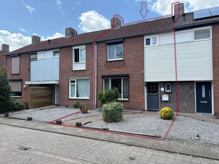 Eengezinswoning, tussenwoning Wingerdstraat 32 in Heythuysen