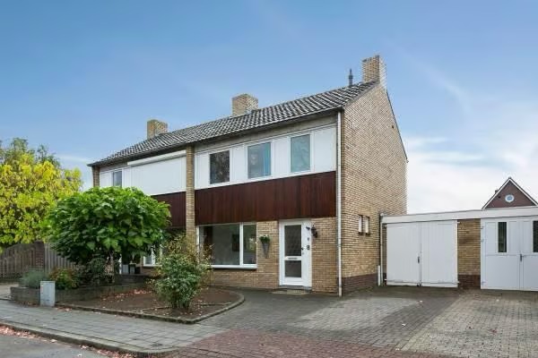 2-onder-1-kapwoning Horionstraat 8 in Wessem