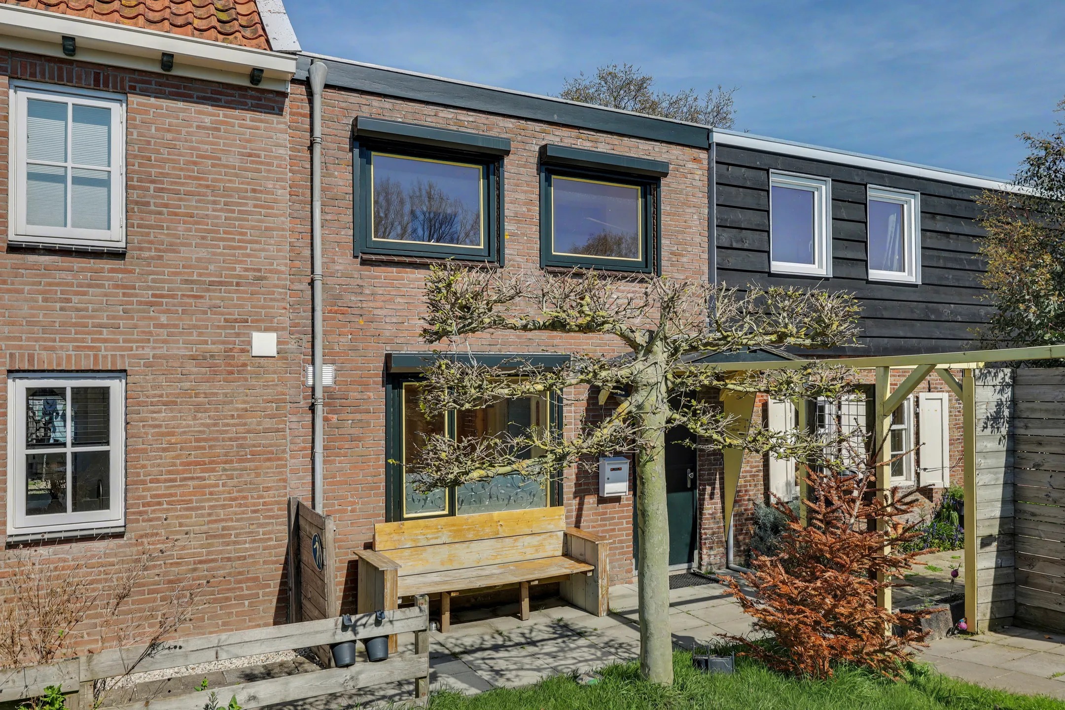 Tussenwoning Dooldijk 11 in Wolphaartsdijk