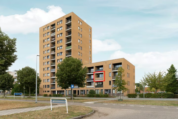 Portiekflat Makassarhof 10 in Almere
