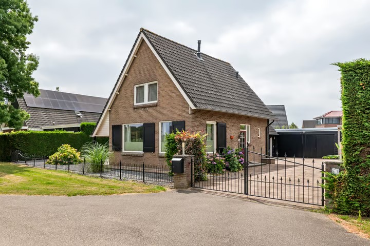 Vrijstaande woning J.A.L.J. van Meertenstraat 6 in Meteren