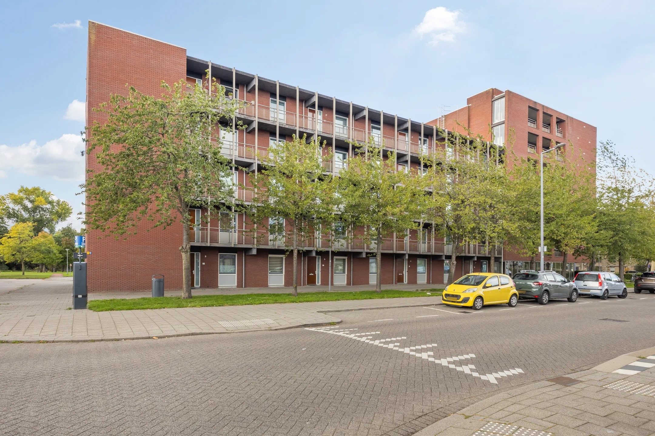 Galerijflat Huniadijk 23 in Rotterdam