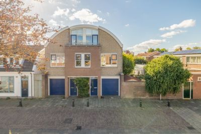 Eengezinswoning, 2-onder-1-kapwoning (drive-in woning) Vreewijk 2 in Lisse