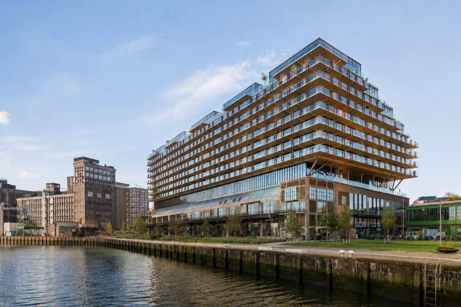 Dubbel benedenhuis Nico Koomanskade 95 in Rotterdam