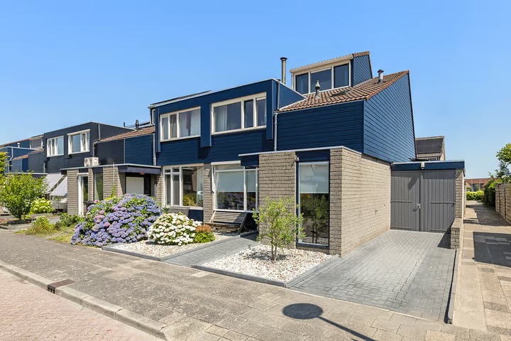Hoekwoning Smidshorn 36 in Bedum