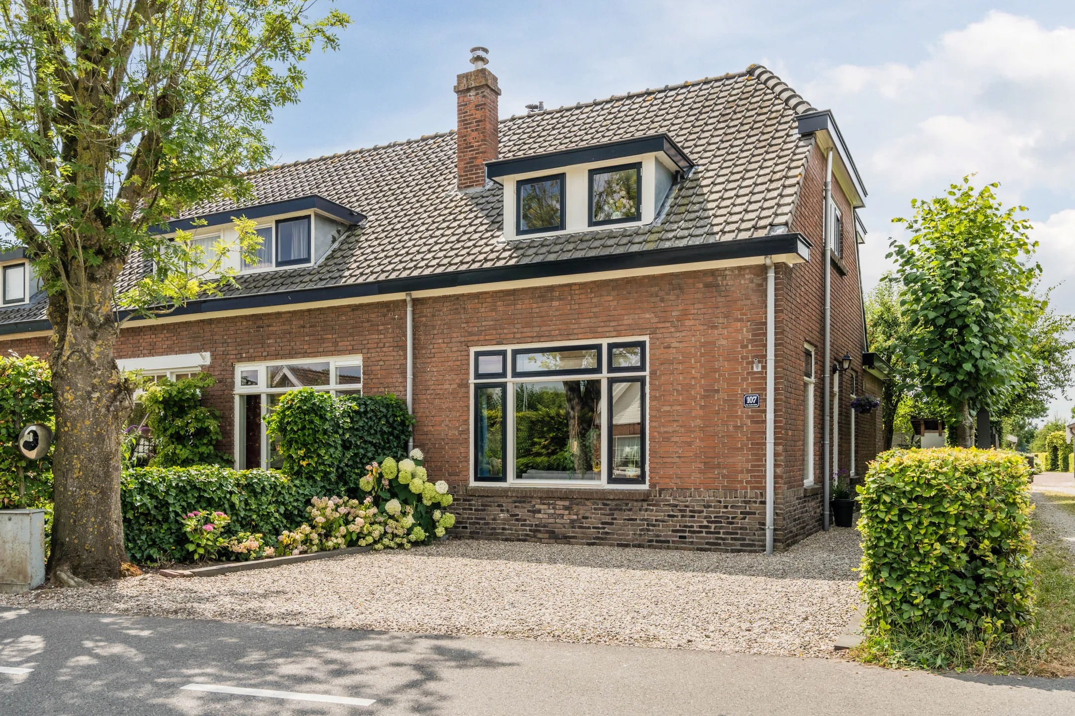 Hoekwoning Kerkdijk 107 Westbroek
