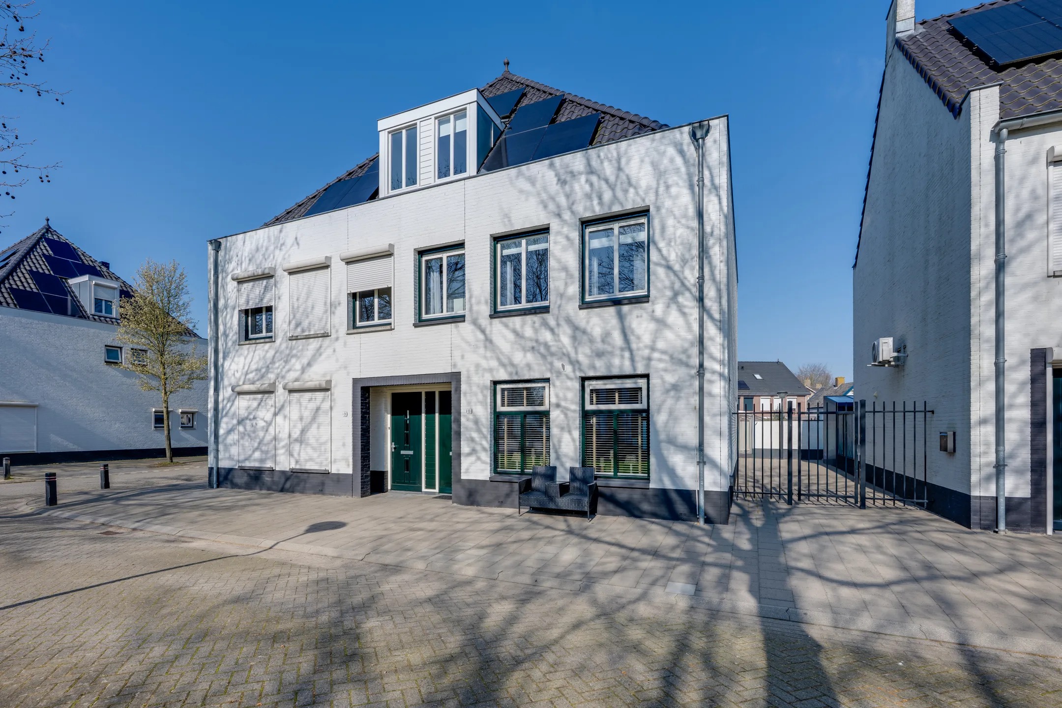 2-onder-1-kapwoning Thornerstraat 11 in Sprundel