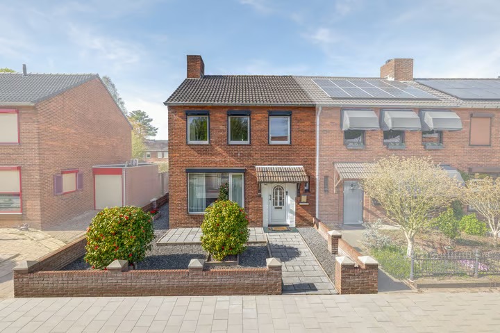 Hoekwoning Geldersebaan 13 in Tegelen