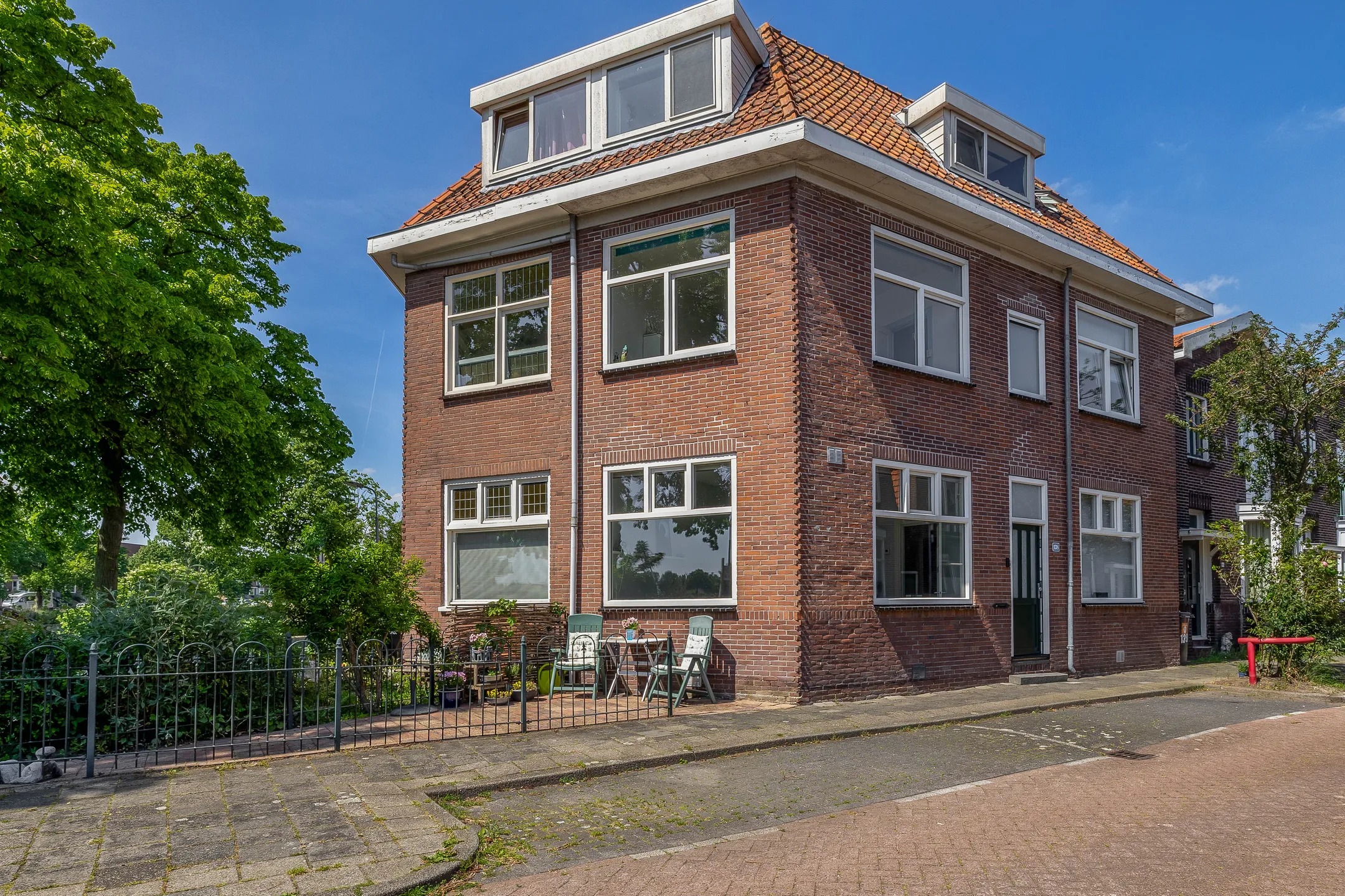 Hoekwoning Prins Hendrikstraat 138 in Zaandam