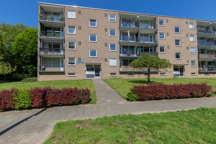 Galerijflat Henri Hermanslaan 129 in Geleen