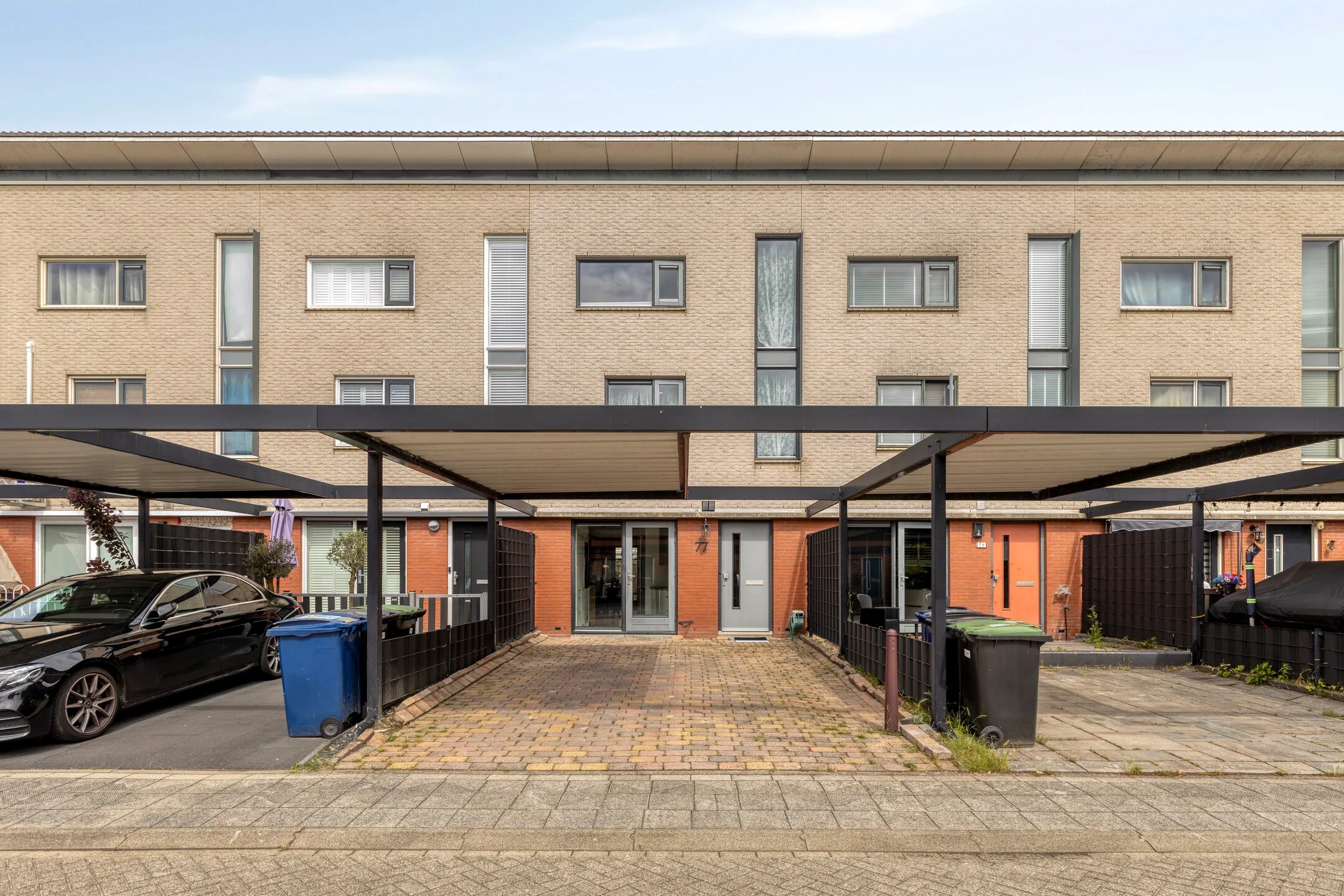 Tussenwoning Woestduijnstraat 77 in Almere