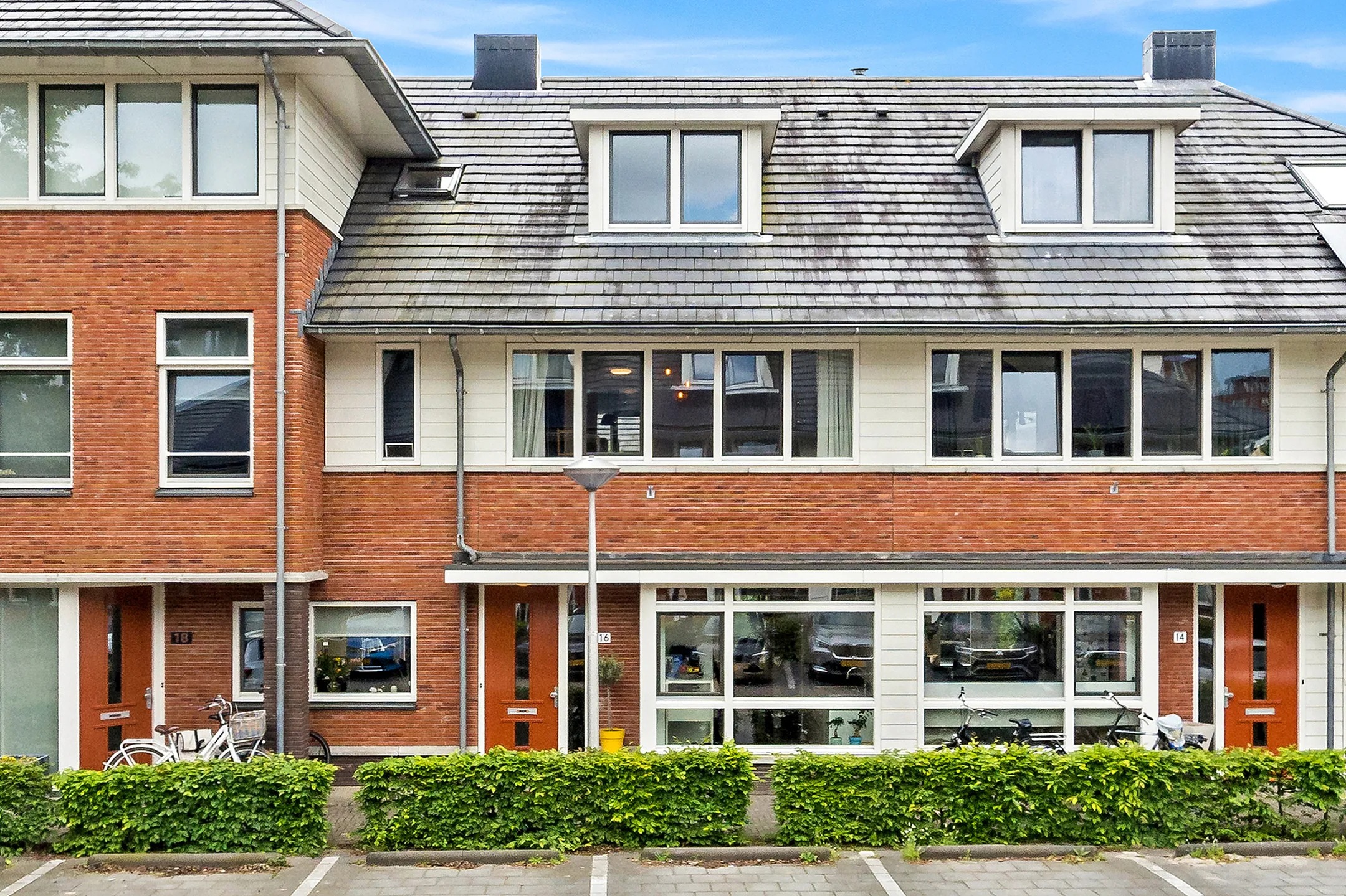 Tussenwoning Moutmolen 16 in Delft