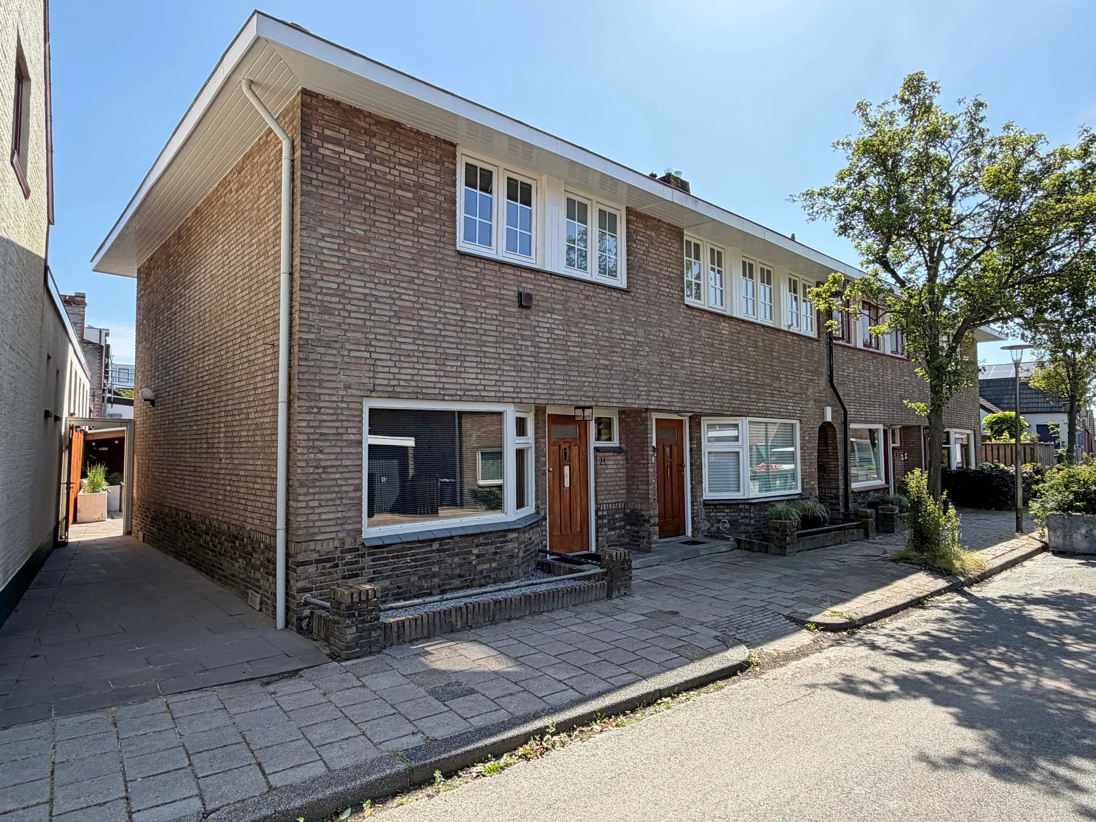 Hoekwoning Emmastraat 1 in Coevorden