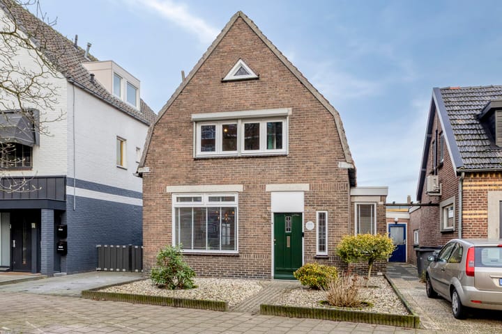 Vrijstaande woning Singel 1940-1945 104 in Oss