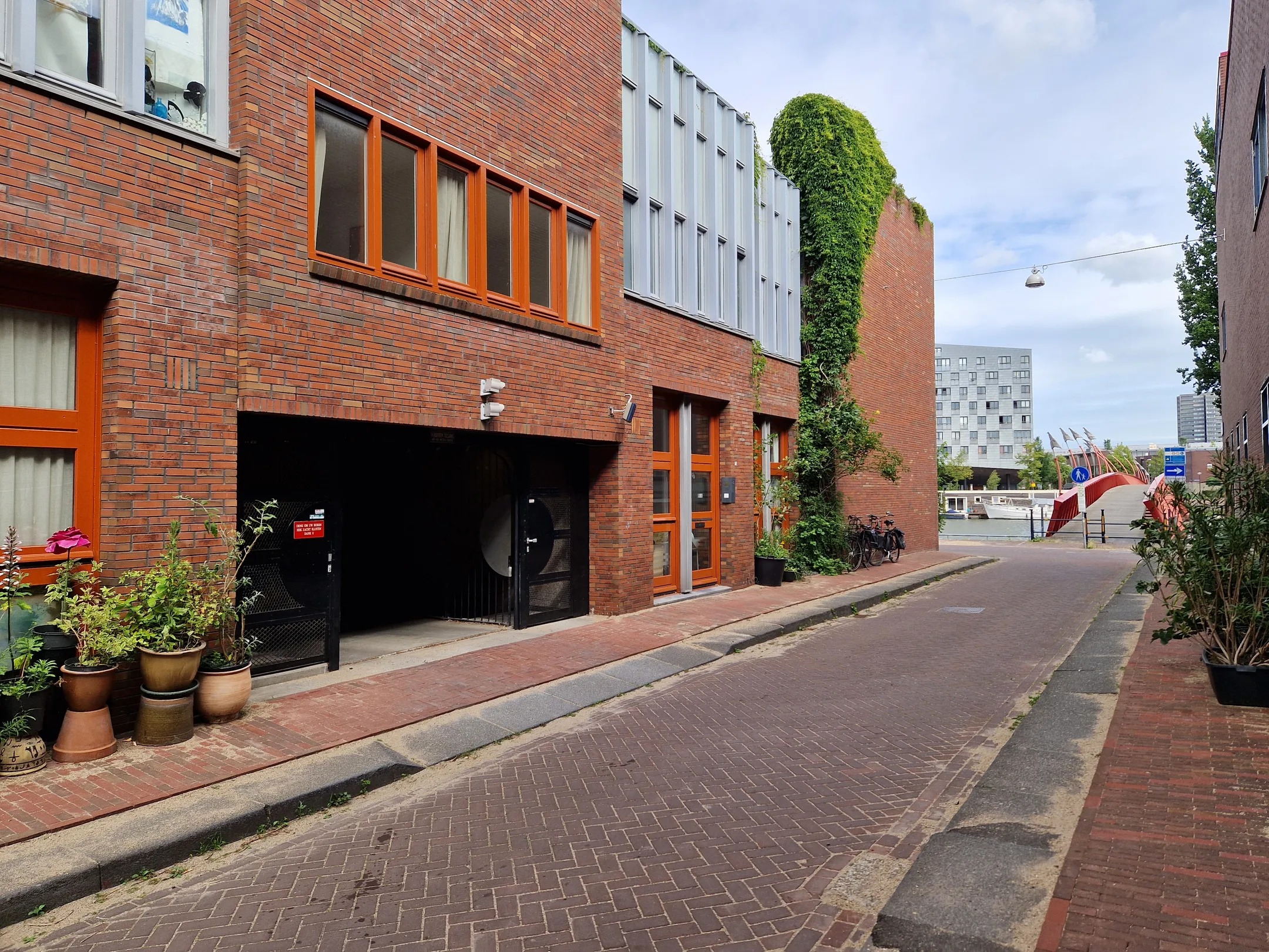 Parkeerkelder Kwartiermeesterstraat 4 Amsterdam