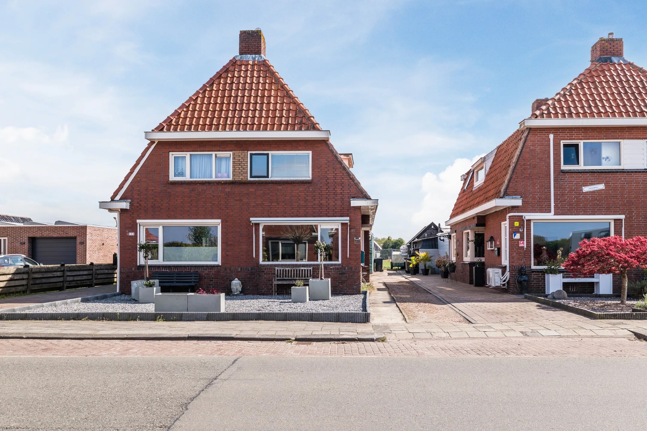 2-onder-1-kapwoning Middenweg 129 in Veendam