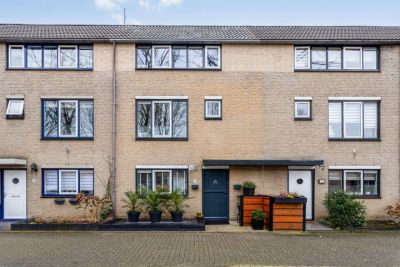 Eengezinswoning, tussenwoning Zadelmaker 13 in IJsselstein
