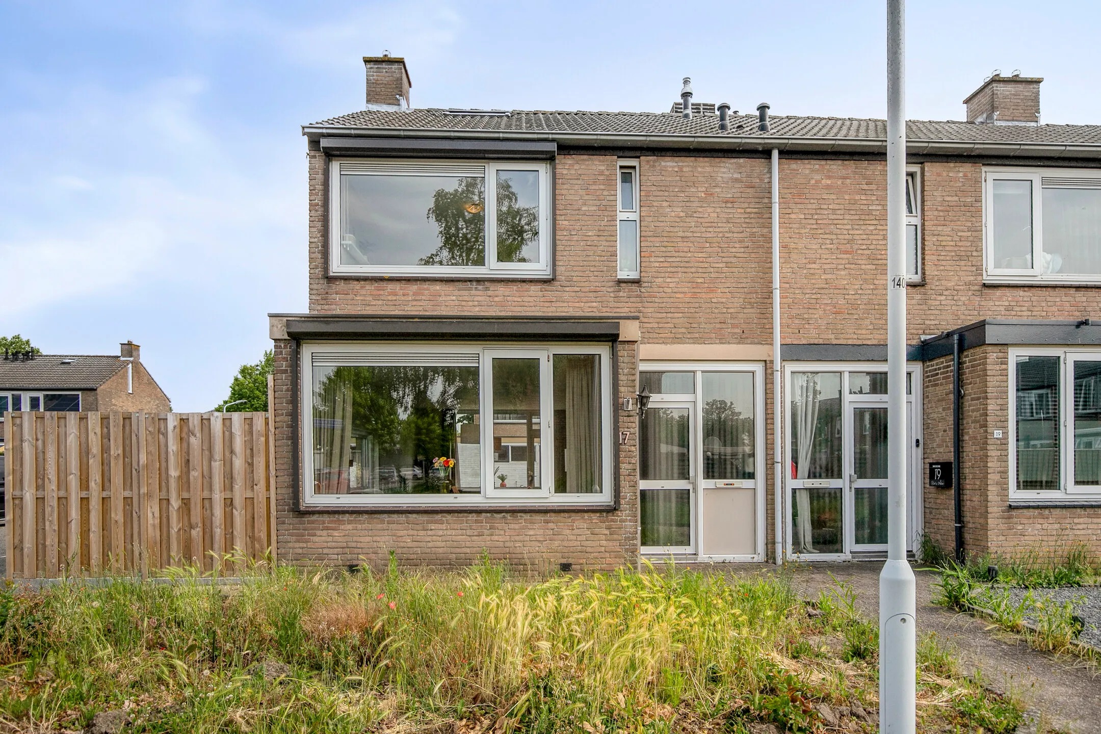 Hoekwoning Josef Haydnstraat 17 in Terneuzen