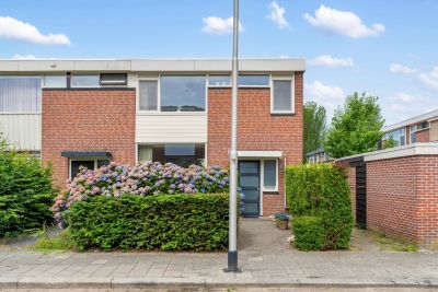 Hoekwoning Kasteel Heeswijkstraat 1 in Tilburg