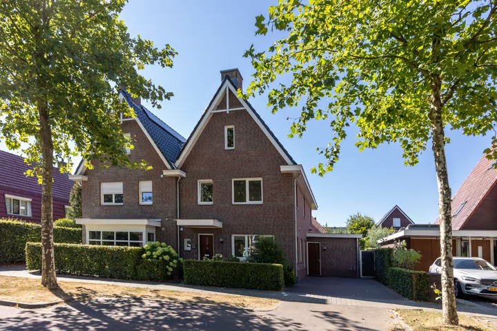 2-onder-1-kapwoning Anna Aleidalaan 18 in Leusden