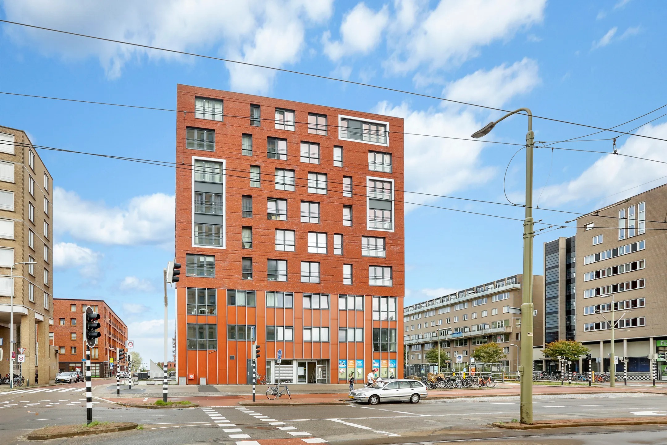 Portiekflat Loosduinseweg 297 B in Den Haag