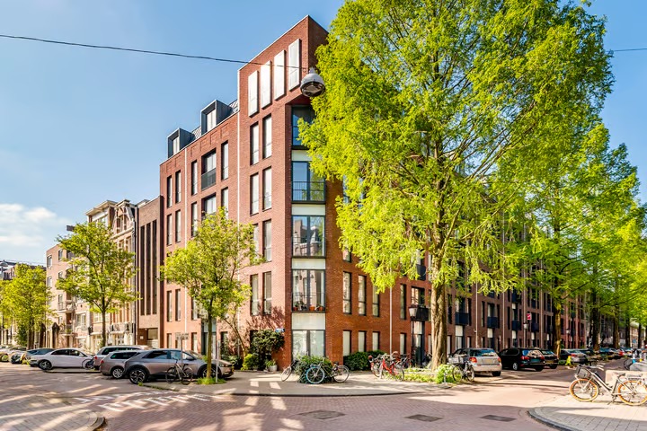 Galerijflat Camperstraat 20 N in Amsterdam