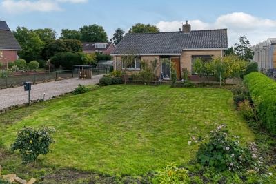 Bungalow, vrijstaande woning (semi-bungalow) Oosterhoutsestraat 85 in Oosterhout