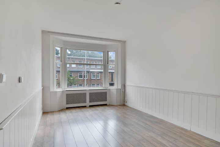 Portiekwoning Van Musschenbroekstraat 167 in Den Haag