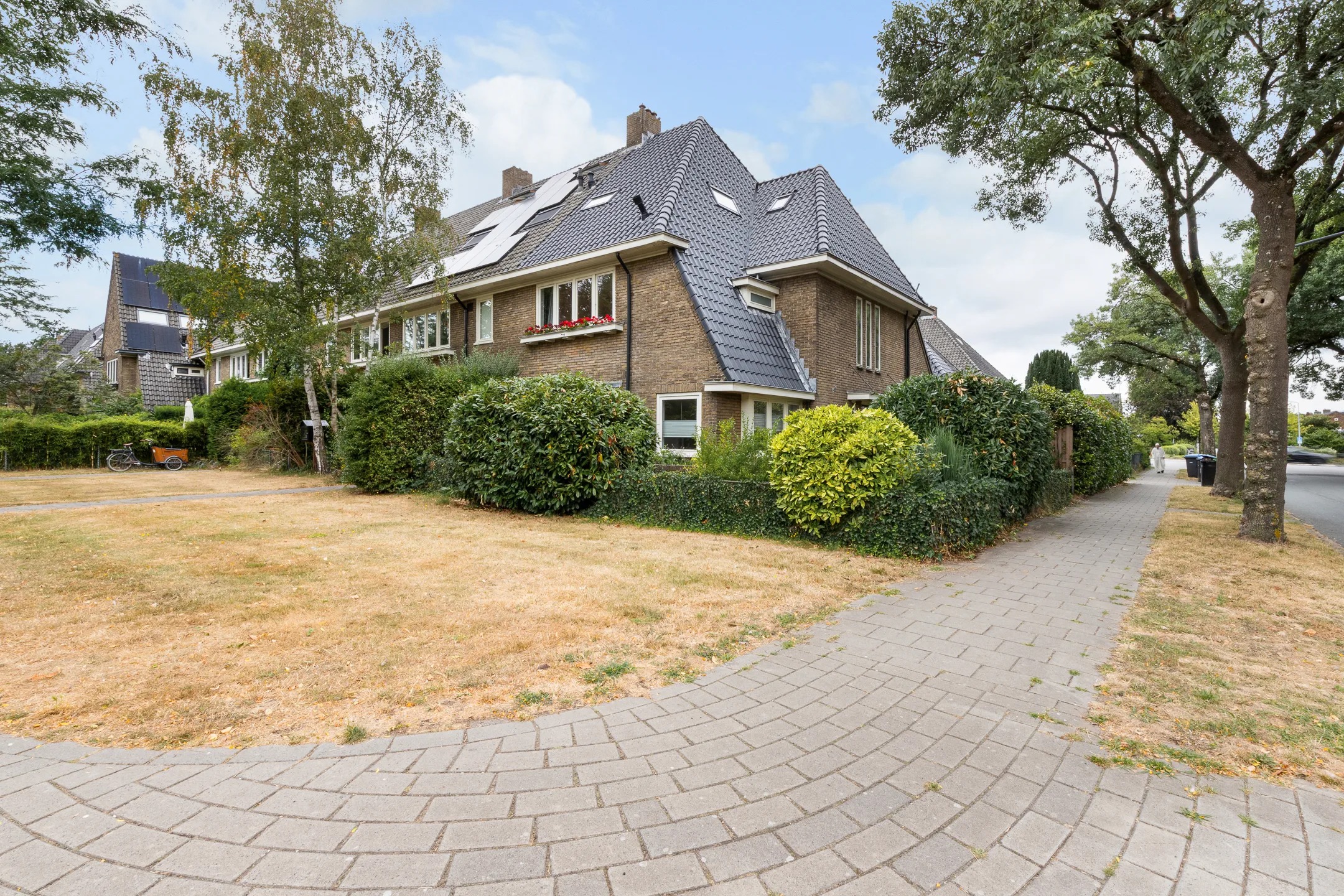 Hoekwoning Snelliuslaan 43 in Hilversum