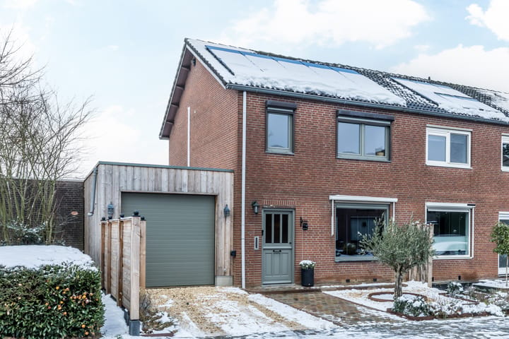 Hoekwoning UNO-straat 41 in Hulsberg