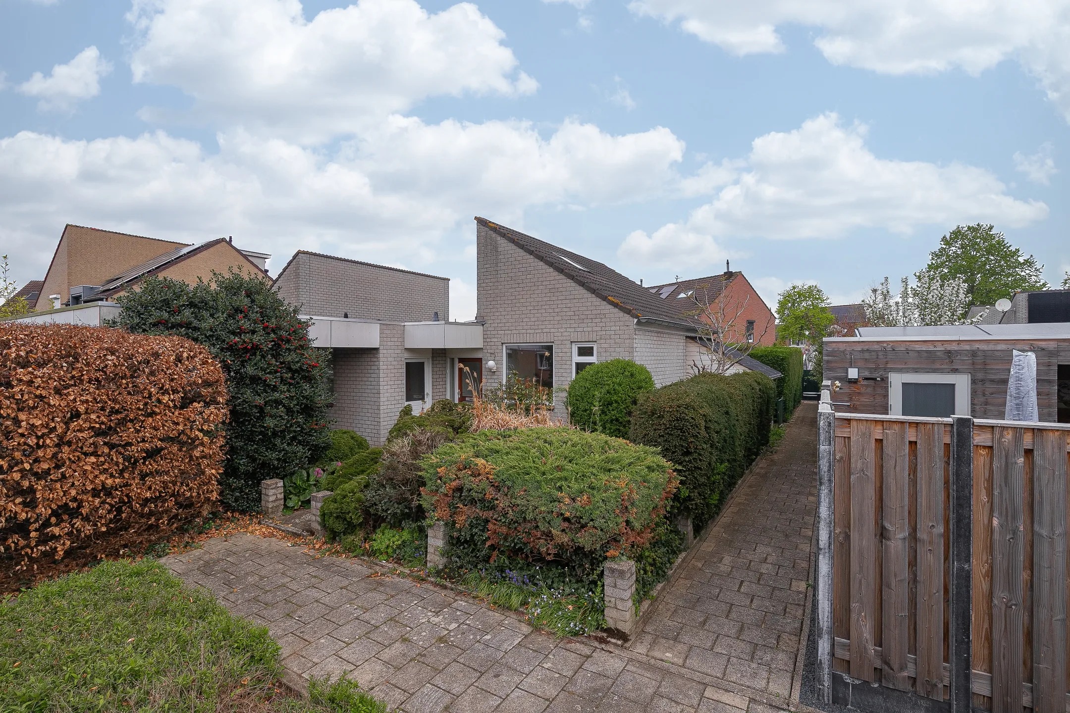2-onder-1-kapwoning Poorterslaan 15 in Susteren