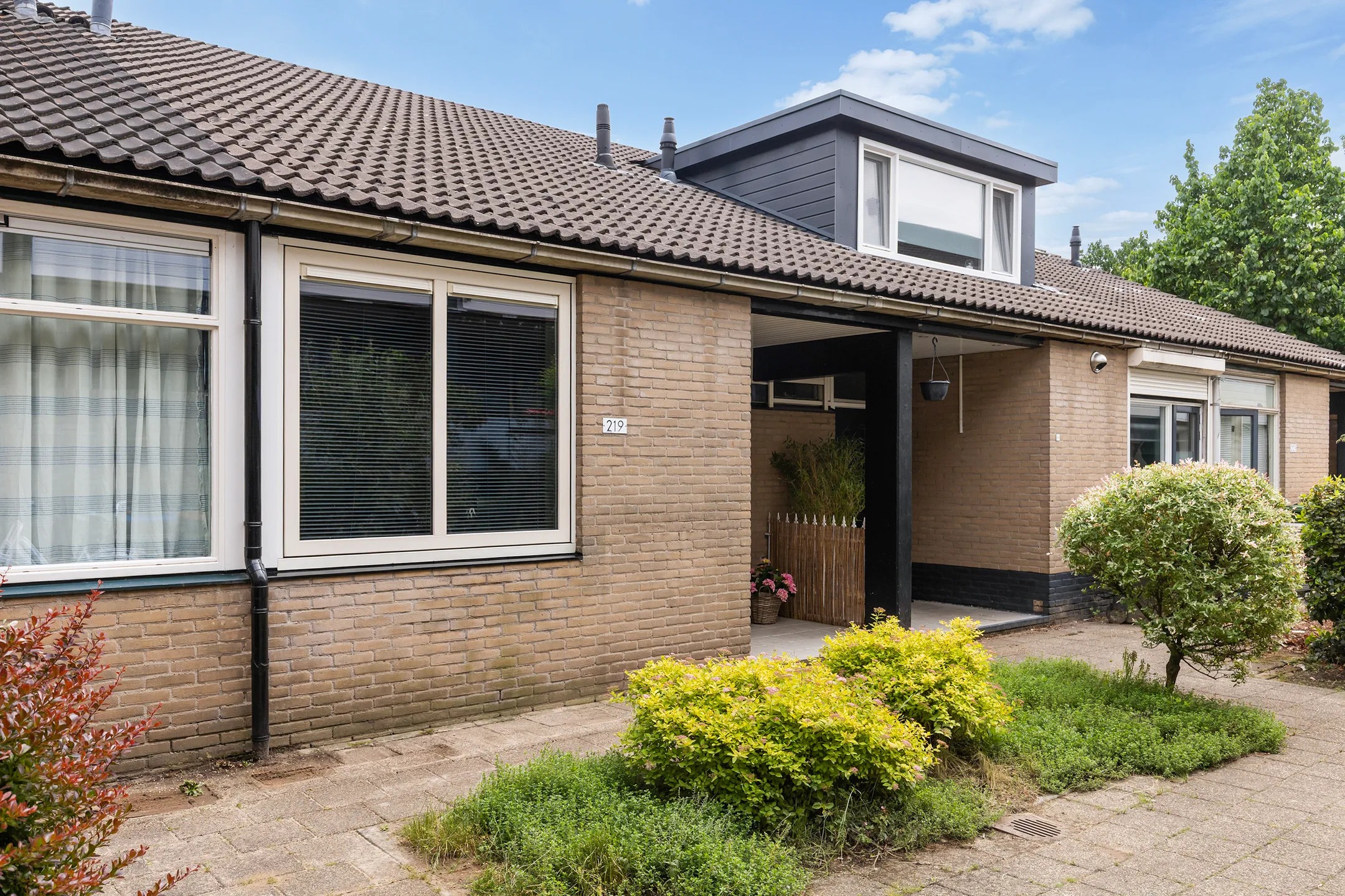 Tussenwoning Batenburg 219 in Deventer