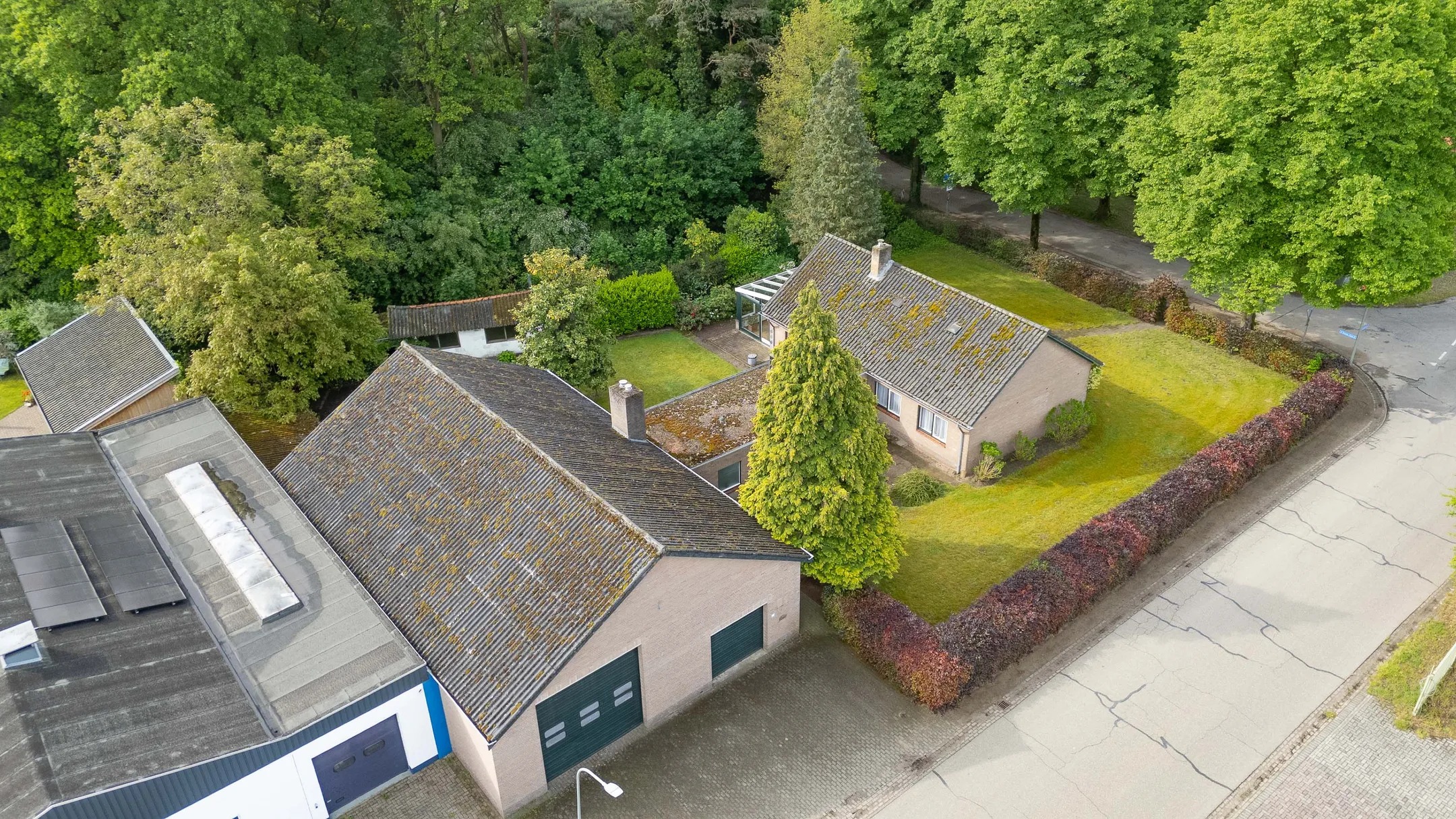 Vrijstaande woning (bedrijfs- of dienstwoning) Nieuwe Baan 49 in Tienray