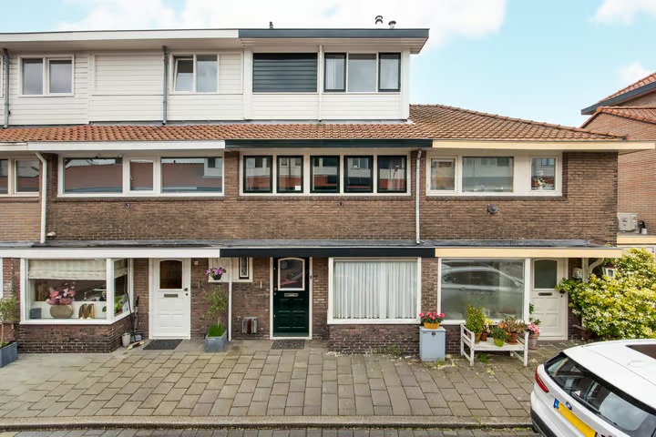 Tussenwoning Ahornstraat 13 in IJmuiden