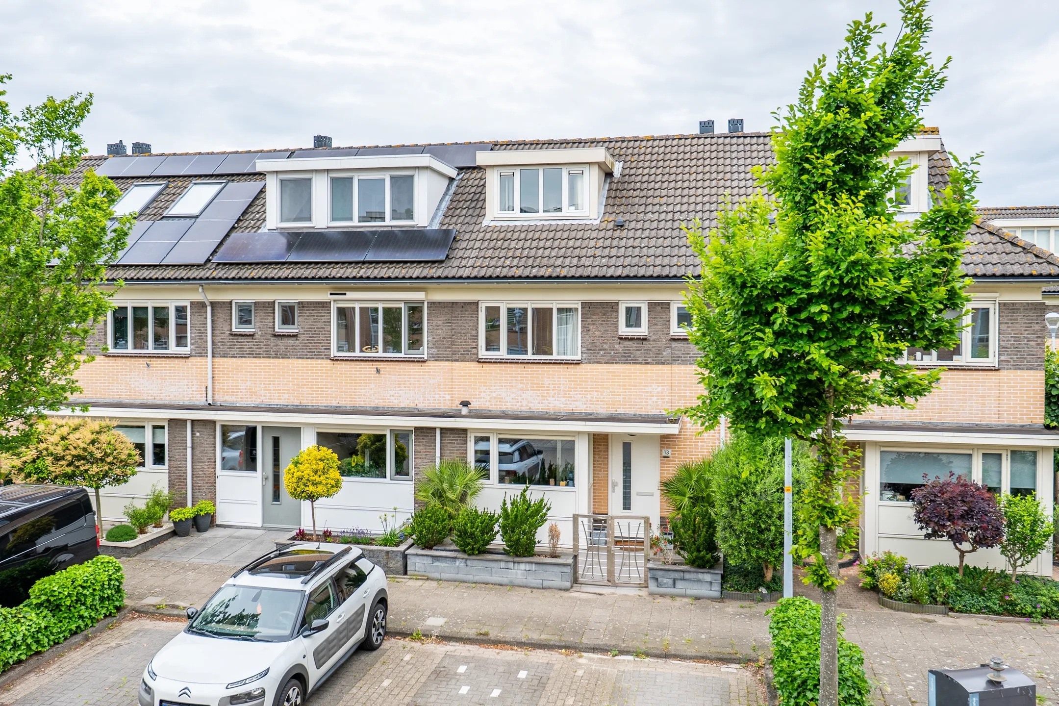 Tussenwoning Forsythiastraat 13 in Lisserbroek
