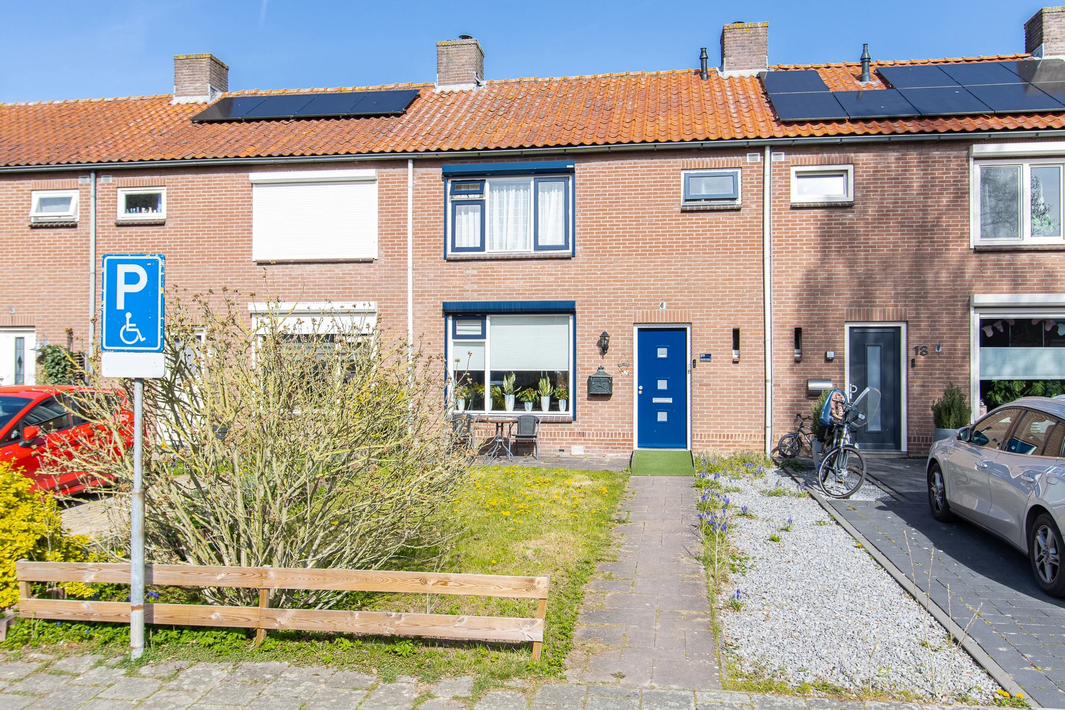 Tussenwoning Nieuwe Kruisstraat 20 in Rossum
