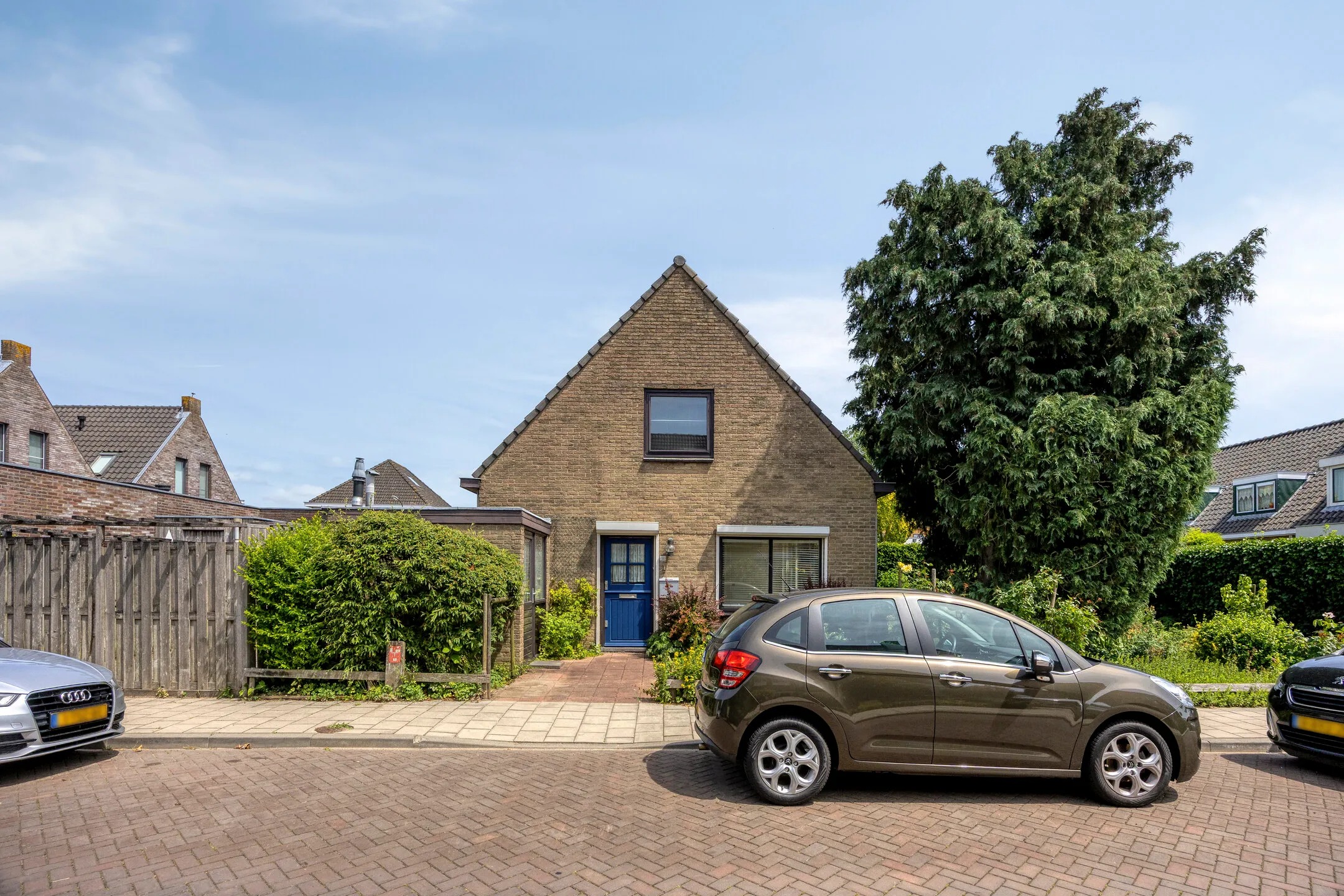 2-onder-1-kapwoning Kloosterweg 11 in Harmelen