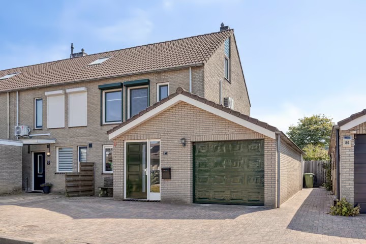 Hoekwoning Zuring 87 in Klazienaveen