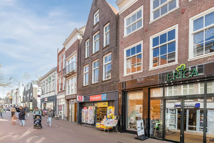 Portiekflat Hoogstraat 18 b in Gouda